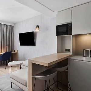 4* Apart-hotel By Marriott East