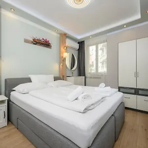 Palais Palffy Aparthotel